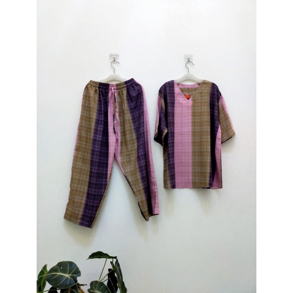 STELAN RAYON ANDIN MOTIF KOTAK/STELAN ANDIN IKATAN CINTA/STELAN ANDIN TERMURAH TERBARU/KEKINIAN/VIRAL/STELAN RAYON WANITA TERBARU/ONE SET RAYON JUMBO/SET RAYON WANITA TERBARU/SET WANITA BAJU SaNTAI/BAJU TIDUR BAJU FORMAL/BAJU TIDUR/SET JUMBO/COD/SET