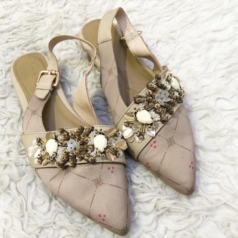 Preloved PVRA X Ria Miranda