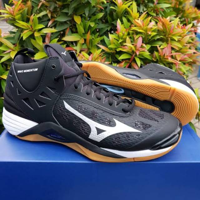  Promo  mizuno  wave momentum mid hitam putih black white 