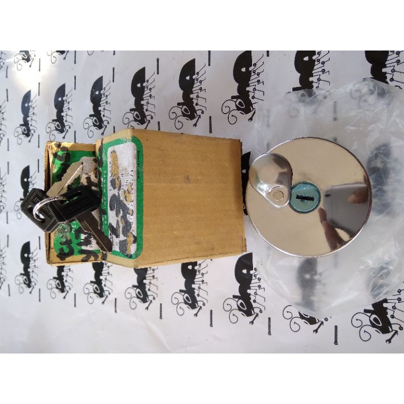 tutup tangki Yamaha dt100 dt125 OEM japan