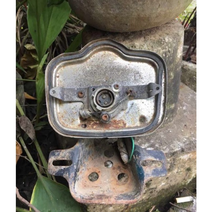 Pangkon Lampu Belakang Honda CB100 Benly Binter KH Original Bekas / Pangkon Lampu Belakang CB Origin