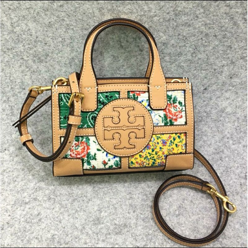 Tas wanita Tory Burch ella printed Quadrant micro tote bag
