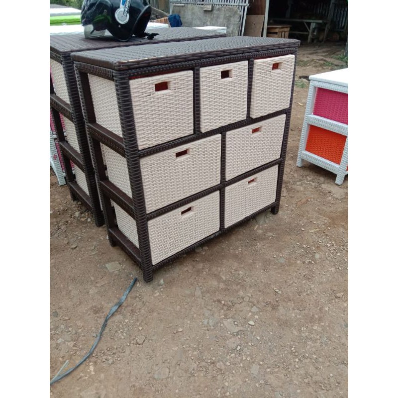 LEMARI ROTAN SINTETIS