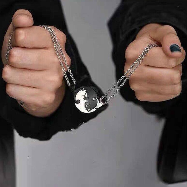 Kalung Liontin Kucing Bahan Stainless Steel Untuk Pasangan