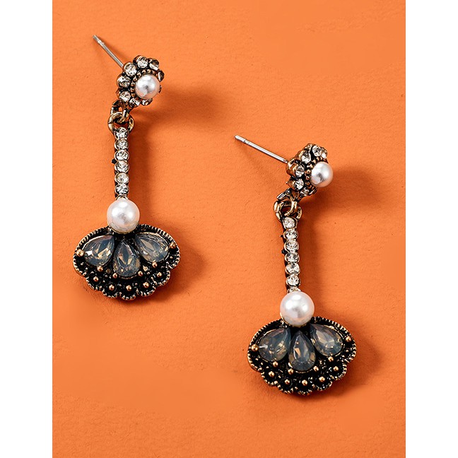 LRC Anting Tusuk Fashion Black Alloy Acrylic Diamond Pearl K51456