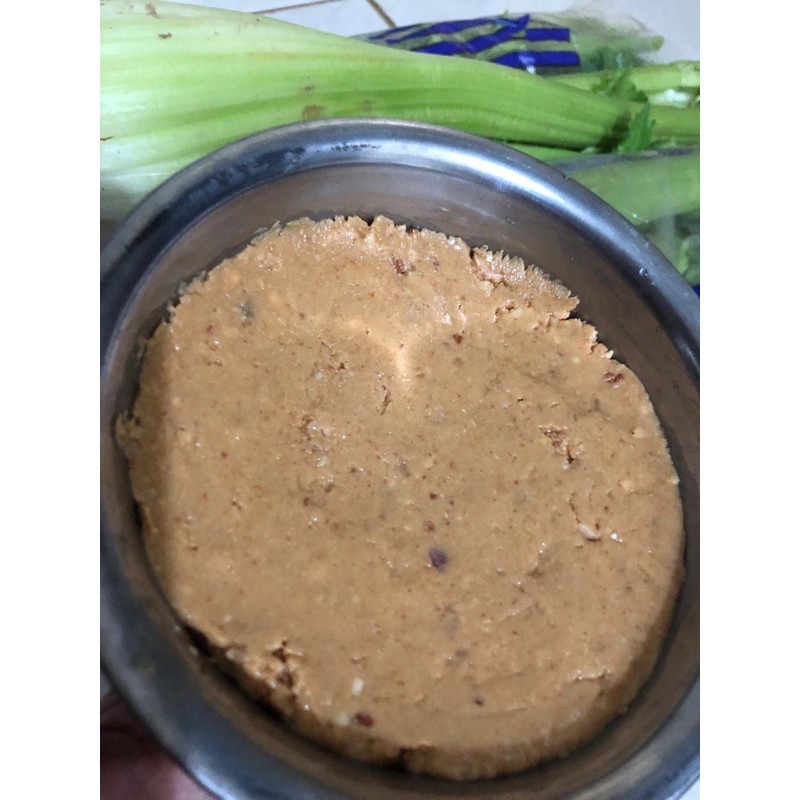 

Homemade crunchy peanut butter