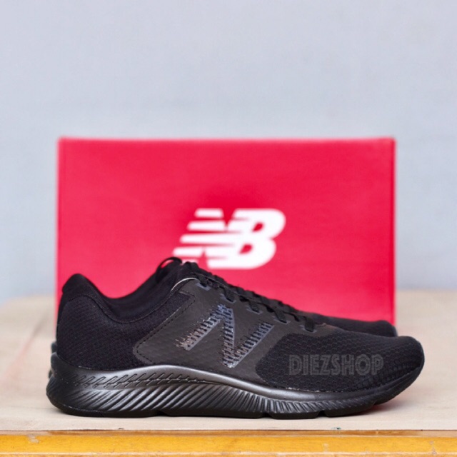 NEW BALANCE 413 V1 Black