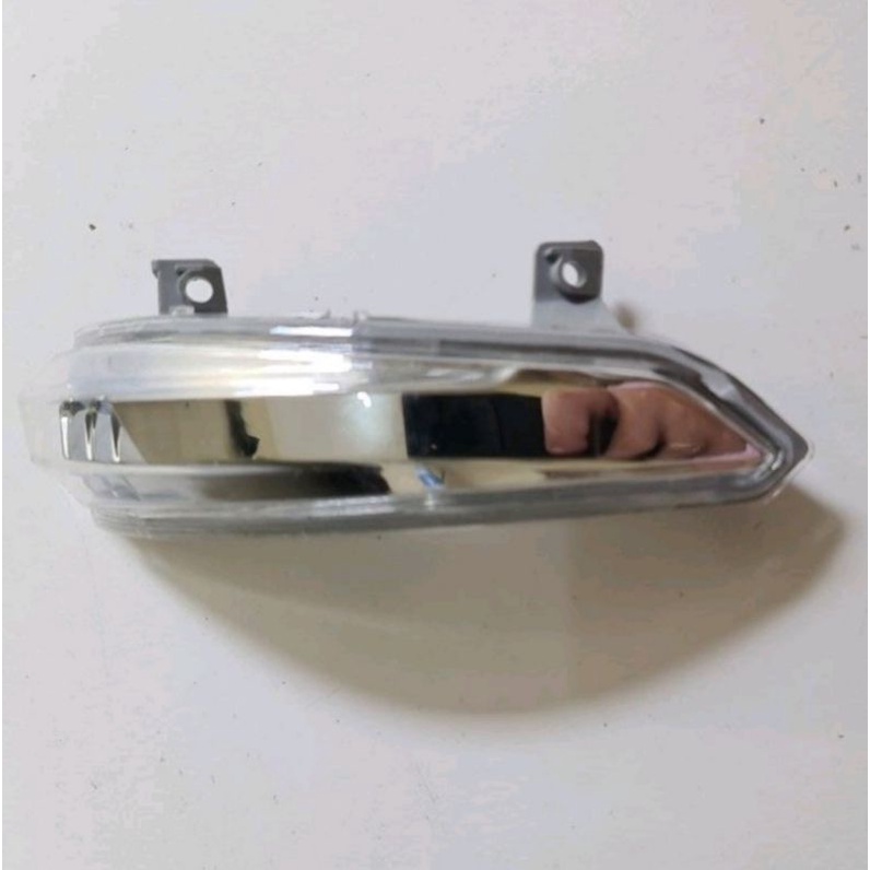 Lampu Sein Spion Avanza Veloz 2012-2017
