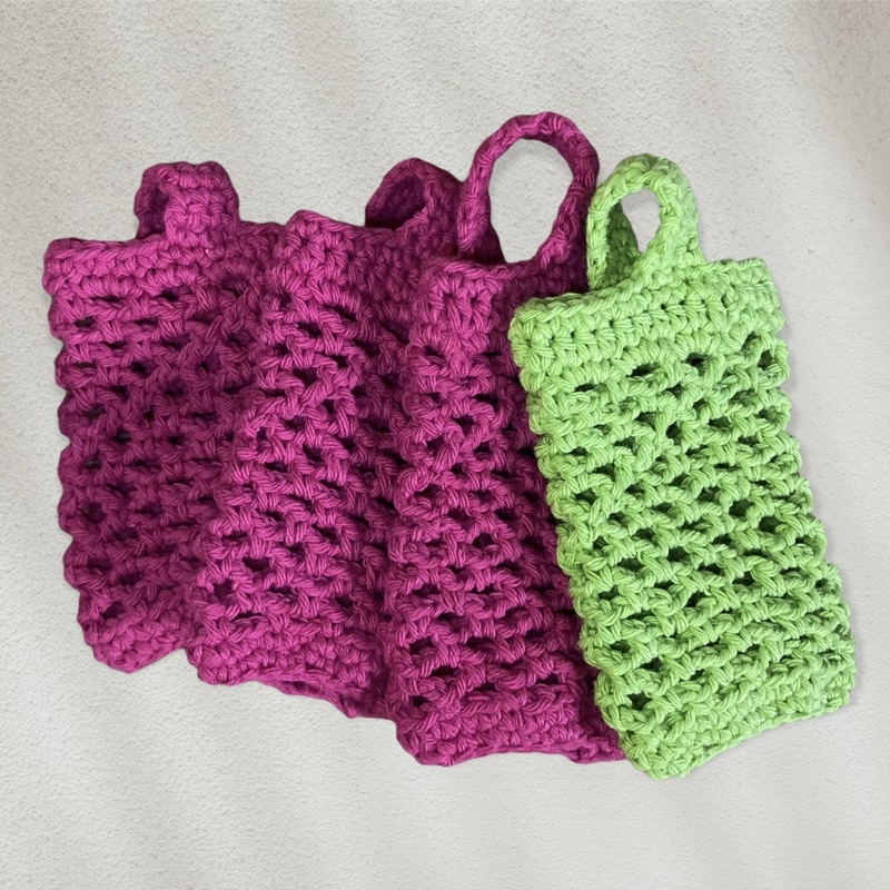 Tempat Hand Sanitizer Gantungan Hand Sanitizer Rajut Handmade