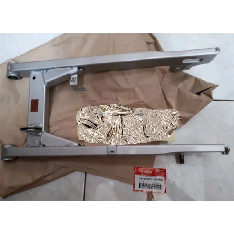 Fork belakang swing arm capit udang Honda Supra X 100 lama Original KEV