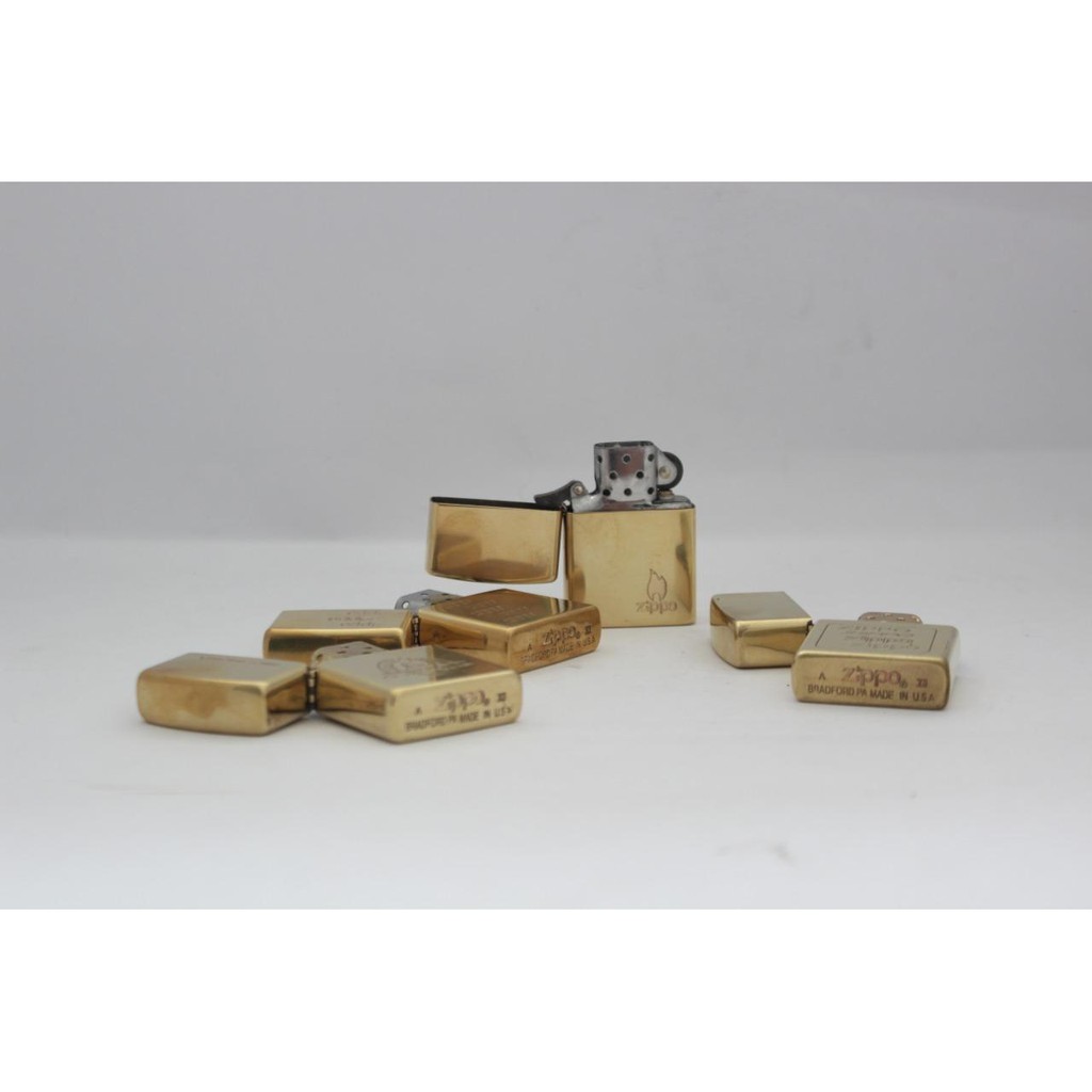 BISA COD-READY STOCK ZIPPO LIGHTER GOLD BONUS + BATU ZIPPO 6 BUTIR ( Denting 2x ) - RANDOM