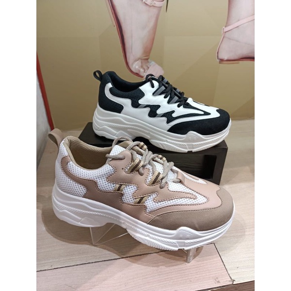 SEPATU SNEAKERS WANITA AMANDA JANES ORI