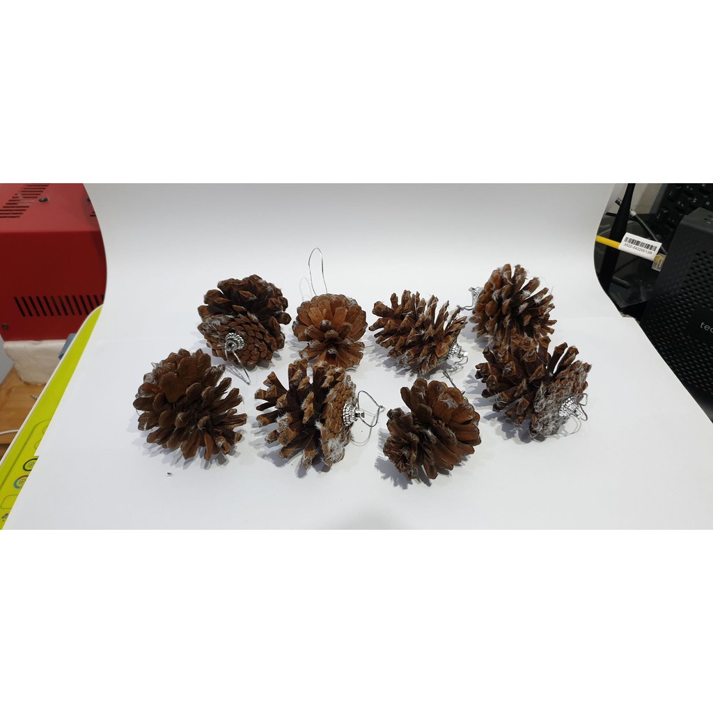 HIASAN DEKORASI POHON NATAL BUNGA BIJI BUAH PINUS KERING GANTUNG ORNAMEN MOTIF SALJU