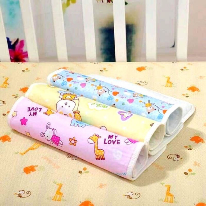 Perlak Pangku 40×35cm / Alas Ompol Bayi / Perlak Traveling Bayi Perlengkapan Bayi