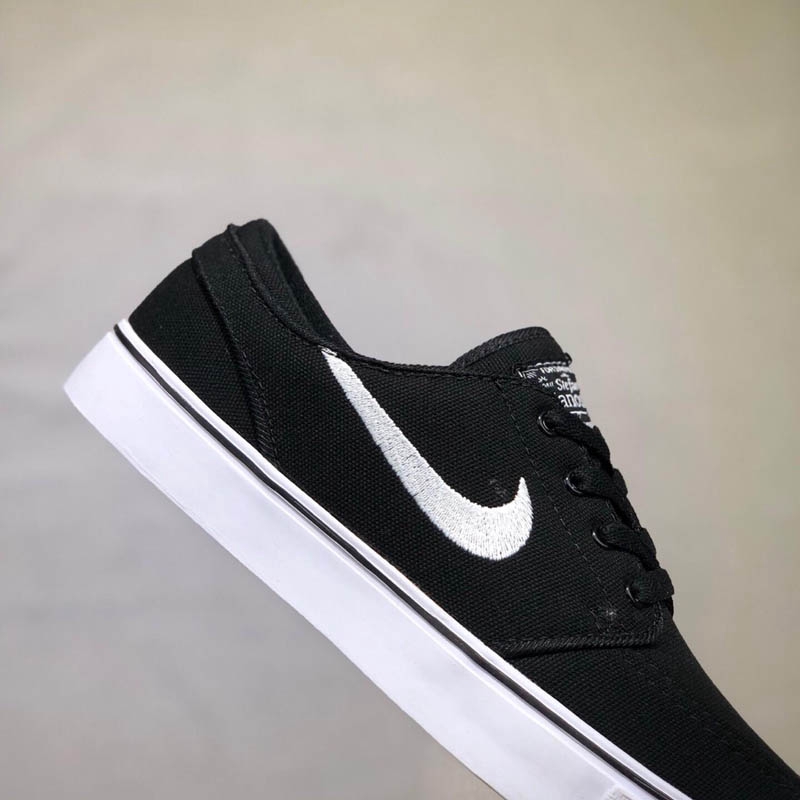nike zoom janoski