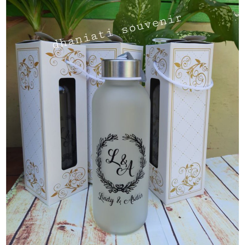 souvenir tumbler botol kaca  dov paperbag sablon  Shopee 