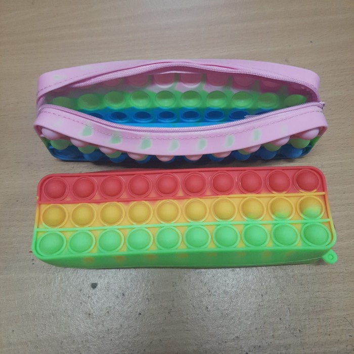 

Gilaa!!! Tempat Pensil Pop It Kecil (20X6X4.5 Cm) Berkualitas