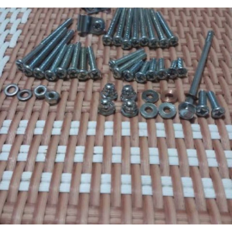 Baut mesin set honda c50 c70 pispot double stater