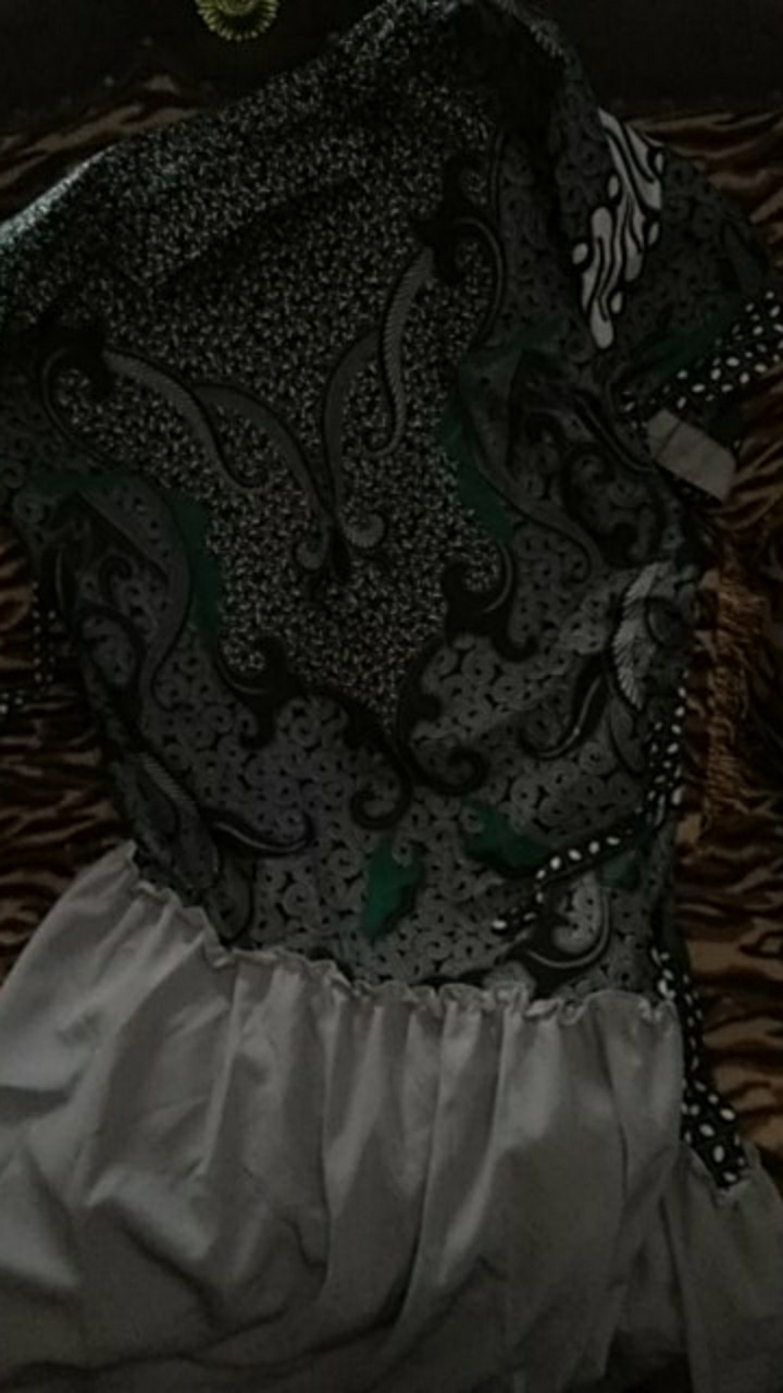 Couple Gamis Batik Keluarga Motif Parang Abu