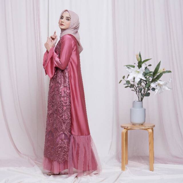 Gamis mewah tile