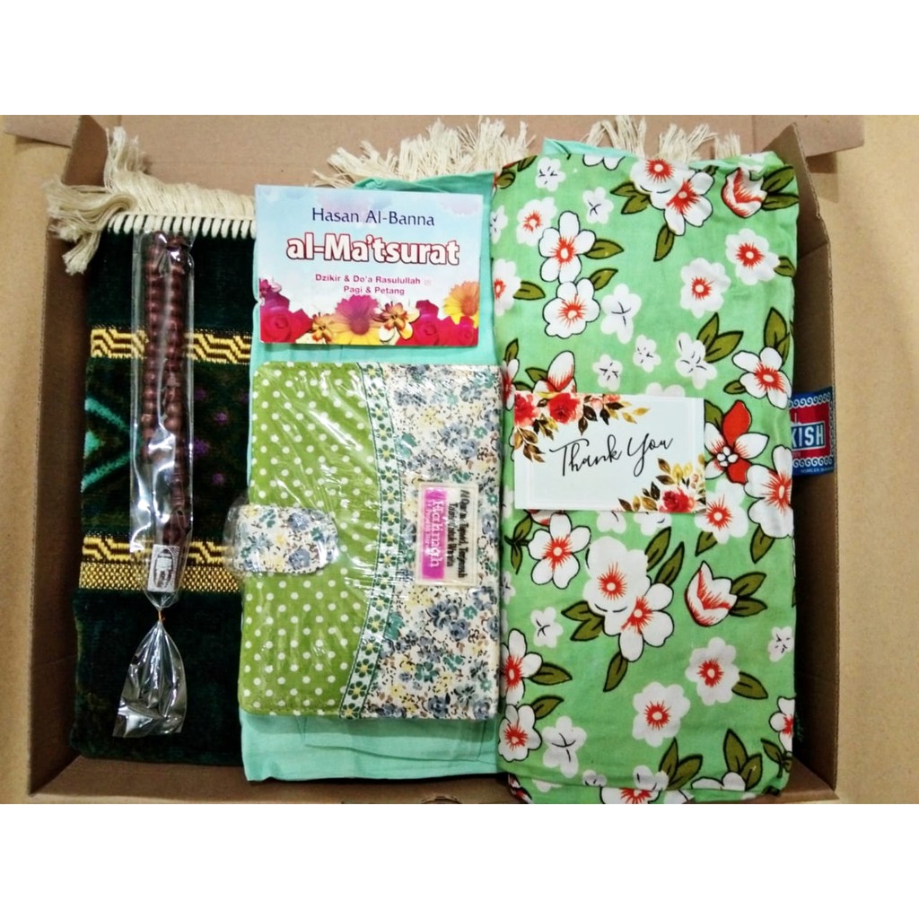 Set Mukena Sajadah Al Quran +Tasbih Dan Al Matsurat Hampers Kado Perlengkapan Shalat