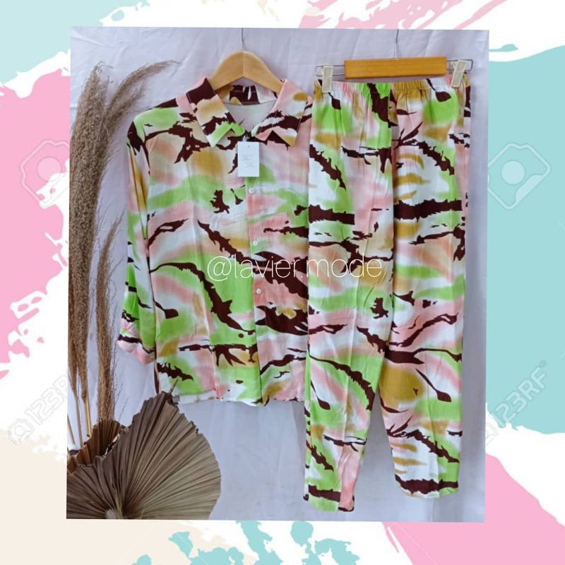 

ONE SET TIE DYE COLOUR