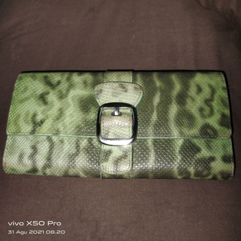 Preloved dompet DKNY