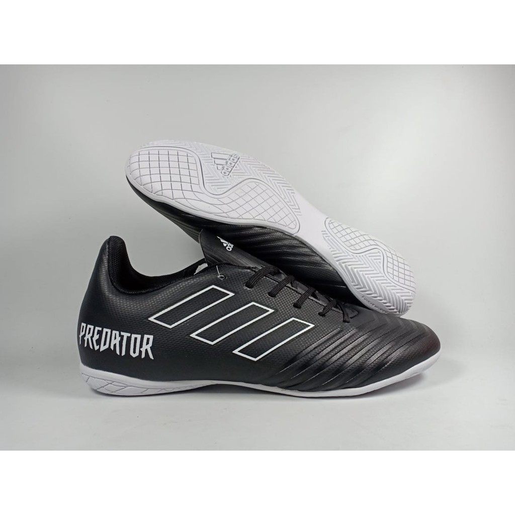 Sepatu Futsal Adidas Predator 18.4 BLACK WHITE