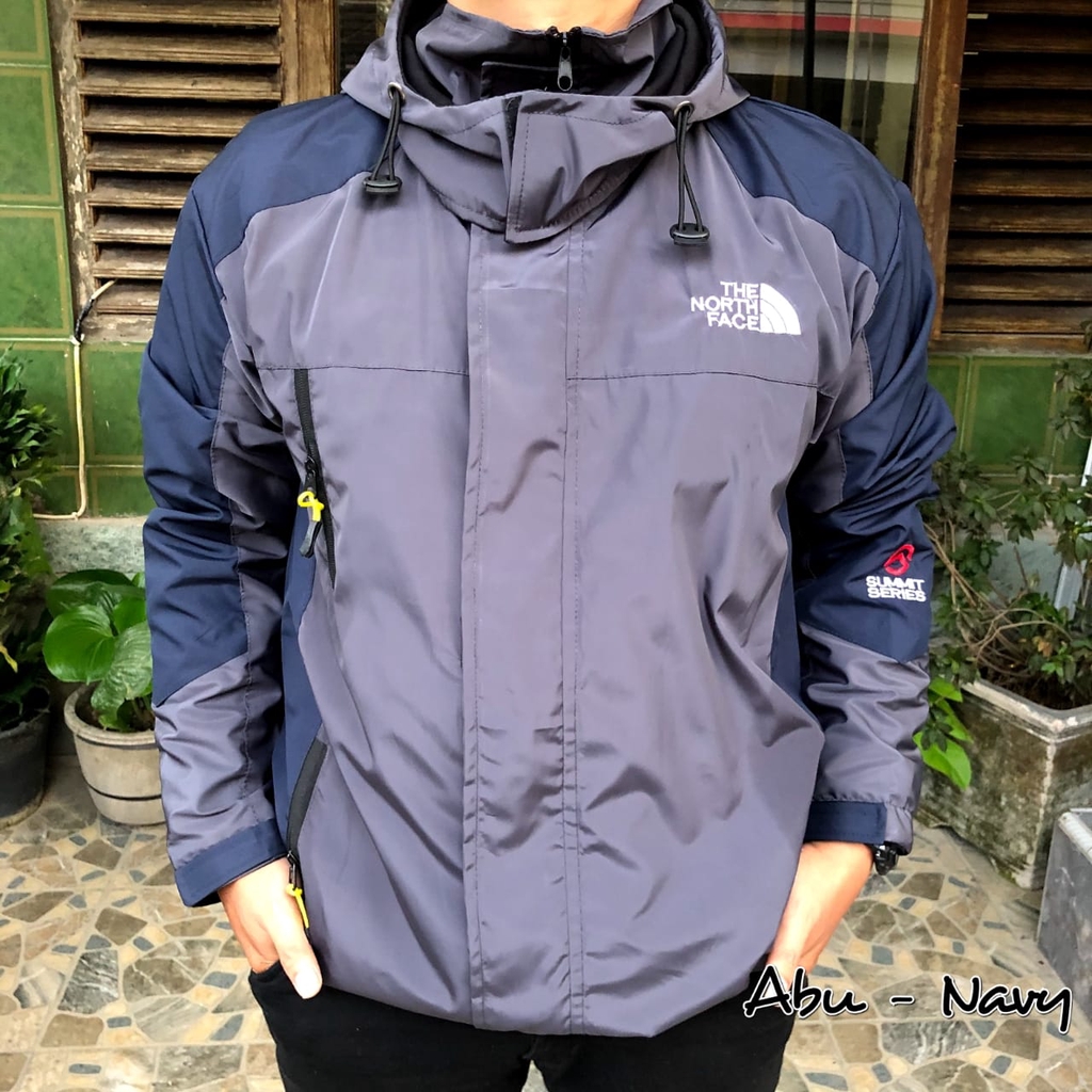 Tahan Air Jaket Gunung Premium Waterp   roof / Jaket Outdoor Bisa COD dan