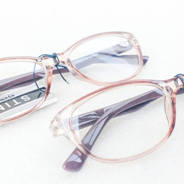 Kacamata baca sting plus 2