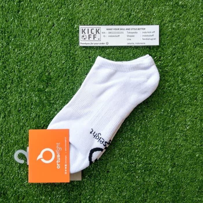 KAOS KAKI SEKOLAH/ KAOS KAKI OLAHRAGA ORTUSEIGHT  FLUX SOCKS A - WHITE