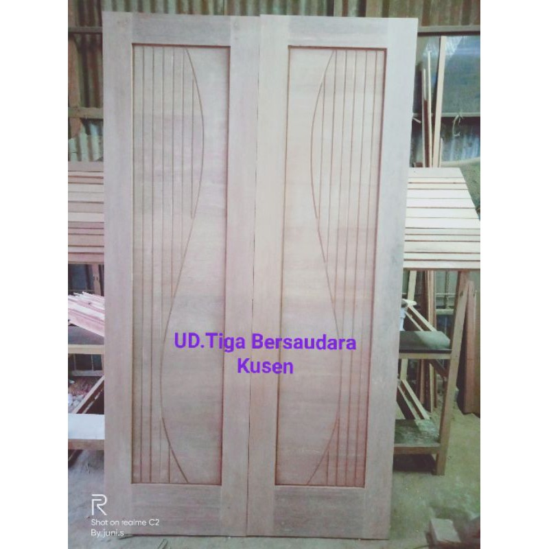 Kusen Pintu Dobel Pintu Utama Kayu Meranti