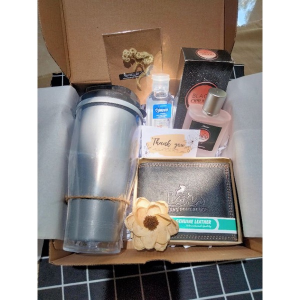 

HAMPERS I GIFT BOX PAKET COWOK