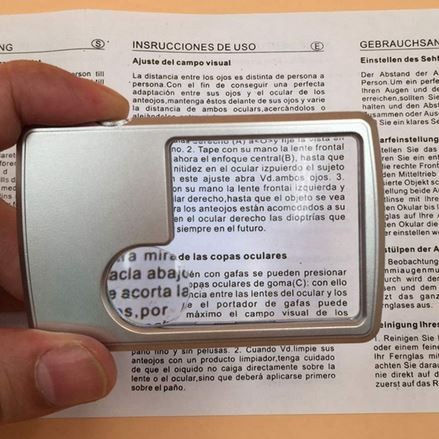 LED Magnifier Dual Lens 3X 6X - Kaca Pembesar LED Ukuran Kartu Kredit