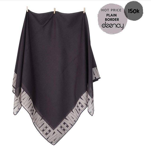 Jilbab Plain Border Black by Deenay