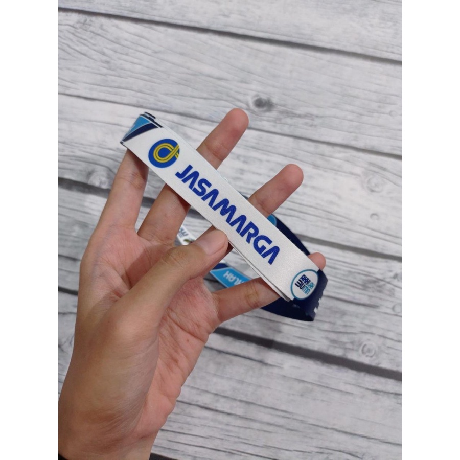 

Lanyard BUMN Jasamarga Akhlak Putih Biru / BUMN Akhlak Jasamarga