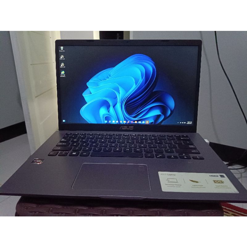 Laptop Asus Vivobook M409DA Ryzen 5