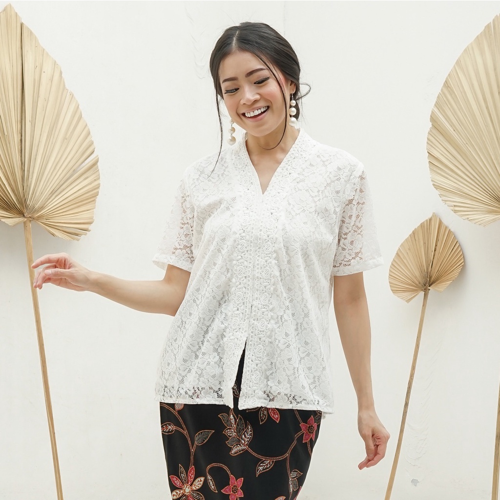 KEBAYA ENCIM LENGAN PENDEK FULL BRUKAT RENDA PUTIH