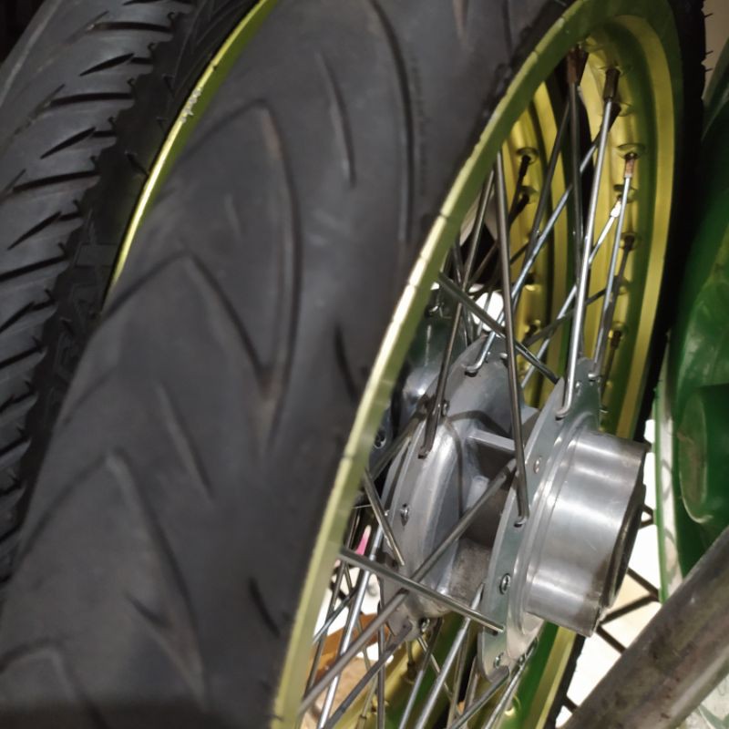 set velg rossi dan ban untuk satria fu