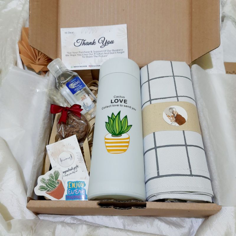 

Gift box Birthday | Wisuda | Anniversary | paket 1