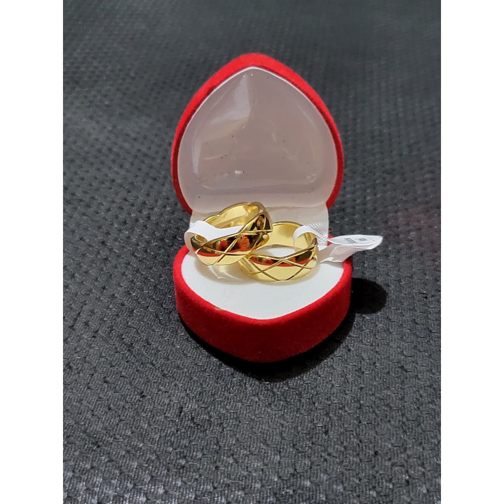 Cincin Kawin Dapat 2 pcs Dan Free Box Cincin Model Love Berlapis Emas 24K Polos