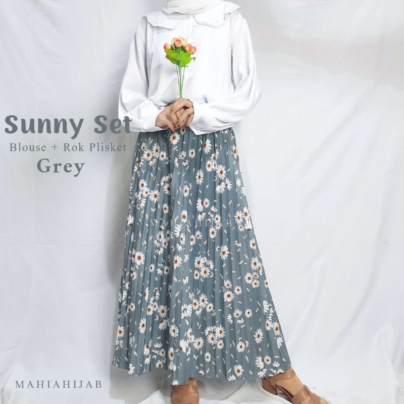 Sunny One Set Blouse + Rok Plisket motif floral | Setelan muslim wanita | Hijab Outfit | Baju muslim