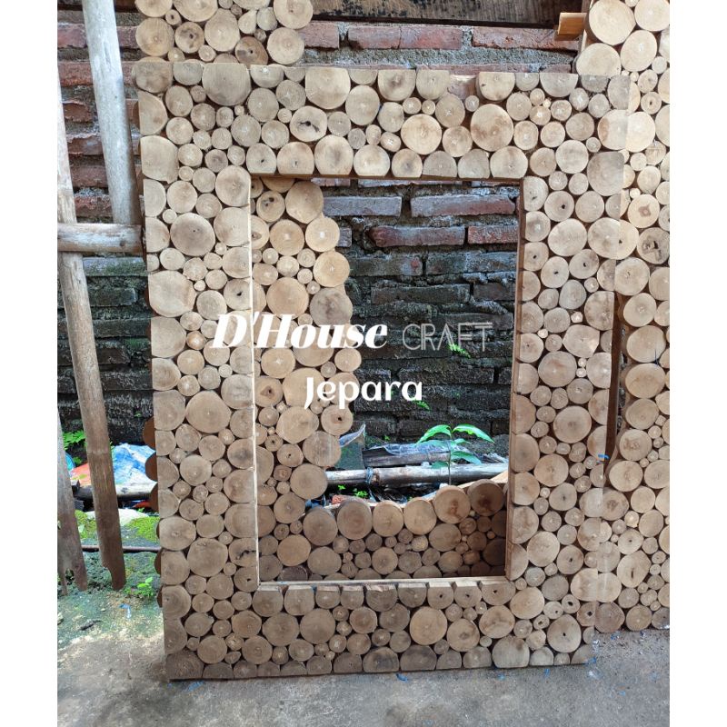 Figura Tempel Kayu Jati