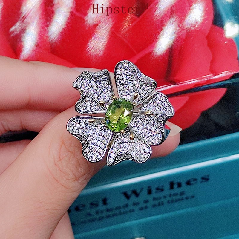 Natural Peridot Ring Luxury Opening