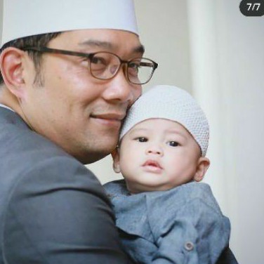 PECI ANAK BAYI PECI MUSLIM KOPEAH KOPEYAH TOPI MUSLIM PECI SONGKOK ANAK BAYI Peci Bayi Peci Anak Balita BAYI 0 - 3 TAHUN) PECI RAJUT SUPER TEBAL PREMIUM NANAS ARIFIN POLOS HITAM PUTIH MOTIF ANAK LURIK CAK NUN MERCAN Peci Rajut Tebal dan Adem / Kopiyah Ana