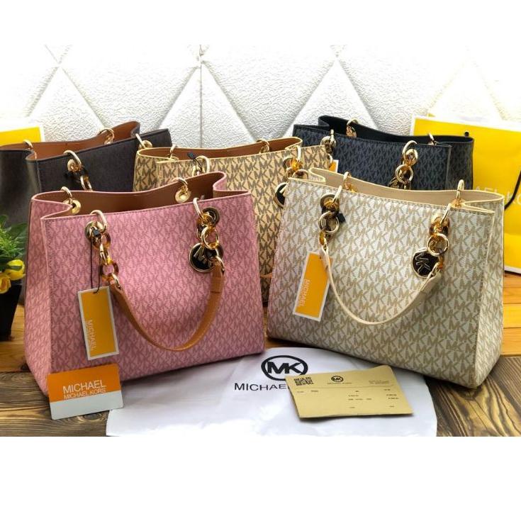 MK Chintya Bahan Waterproof + Paperbag "WAS.20Au22ј"