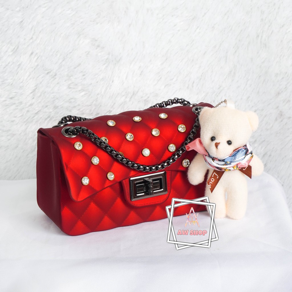 Tas Selempang Wanita Jelly Matte Diamond Kotak Size 18 Cm Rantai Hitam (Gratis Boneka &amp; Syal)