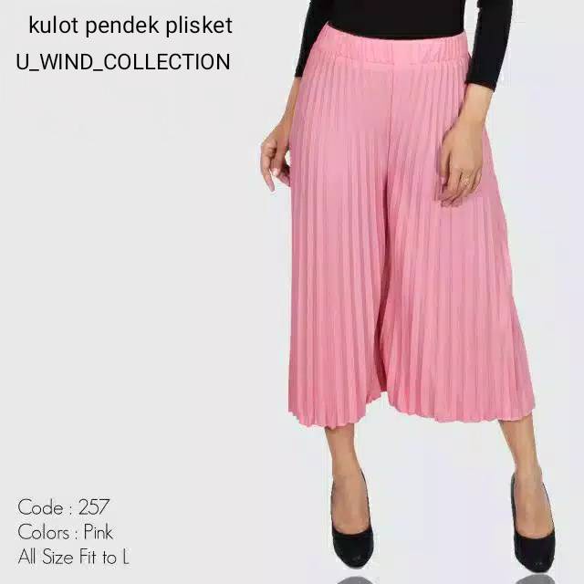 Plisket Pendek Jumbo / Celana Plisket Pendek