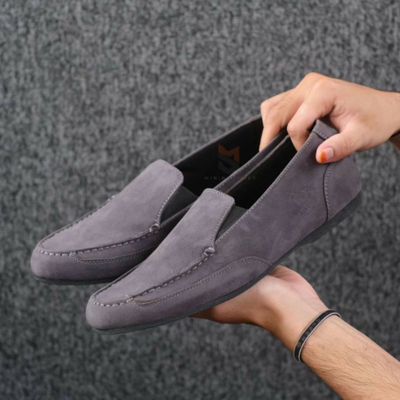 MNG BLZ Sepatu Slip On Pria Kulit Suede Sepatu Casual Pria Loafers Santai Kasual Kerja Main Kondangan