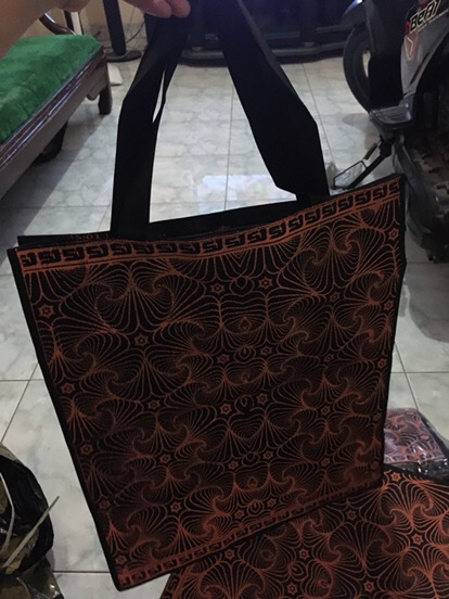 Tas Spunbond Batik Tebal (xl) 45x38x8